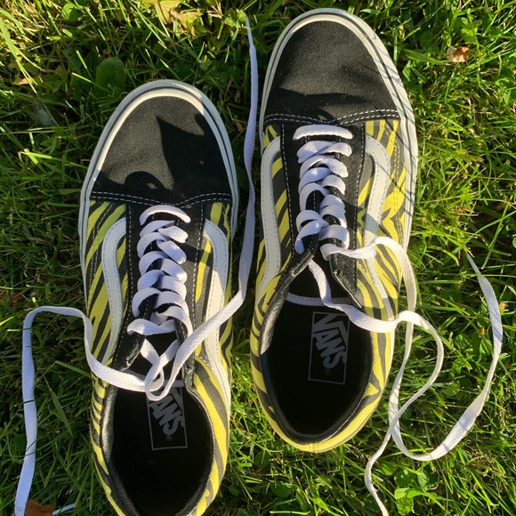 old skool vans with 80s zebra print - Picture 2 of 2